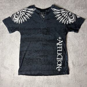 Affliction Men's T-Shirt Size Large Y2K V Neck Cross Wings